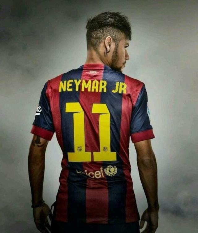 随着国际足 随着国际足