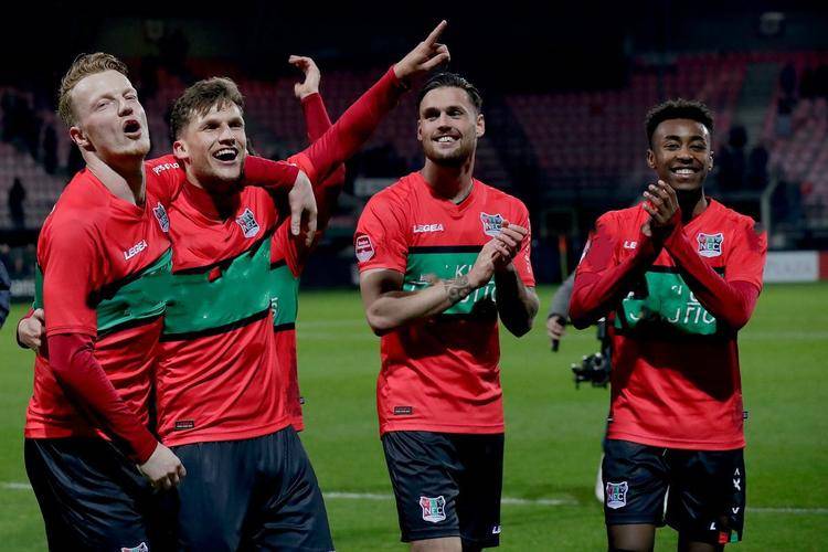 在联盟的竞 在联盟的竞