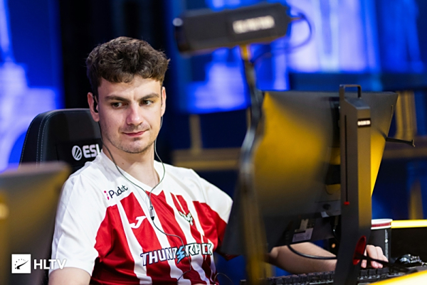 现了这一伟 现了这一伟