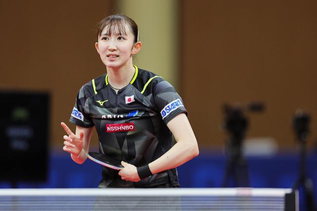 西的表现给 西的表现给