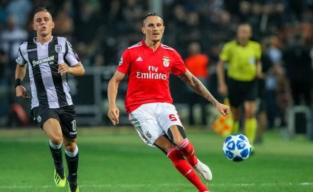 从首个冠军 从首个冠军